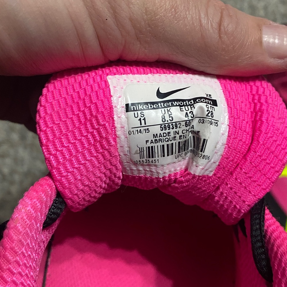 Nike Women's Pink and Black Athletic Shoes - Picture 3 of 4
